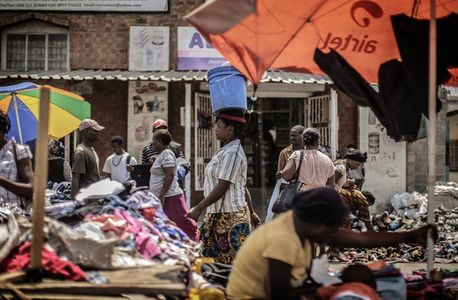 Zambia, quốc gia đầu tiên tuyên bố vỡ nợ vì COVID-19