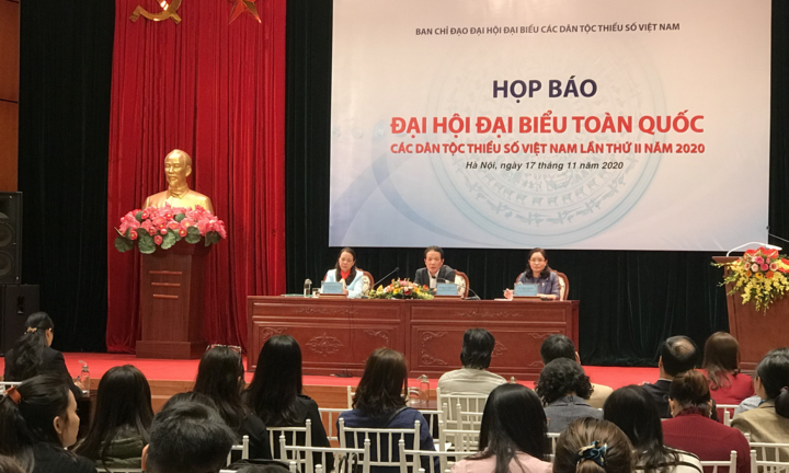 Đại biểu trẻ nhất dự Đại hội các dân tộc thiểu số lần thứ II mới 18 tuổi