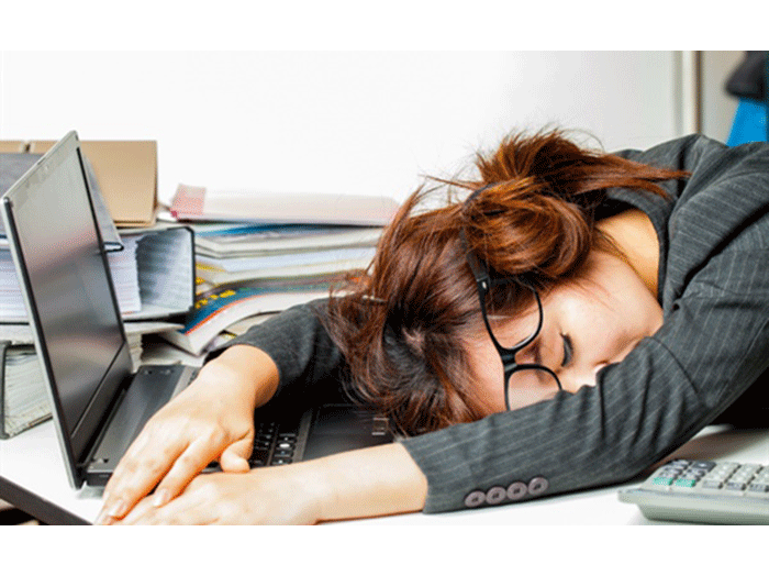 5 thói quen xấu của dân văn phòng tiềm ẩn nguy cơ mắc bệnh nguy hiểm