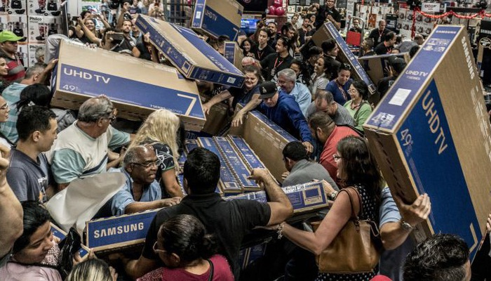 10 năm qua, Black Friday 'ngốn' tiền của khách thế nào?