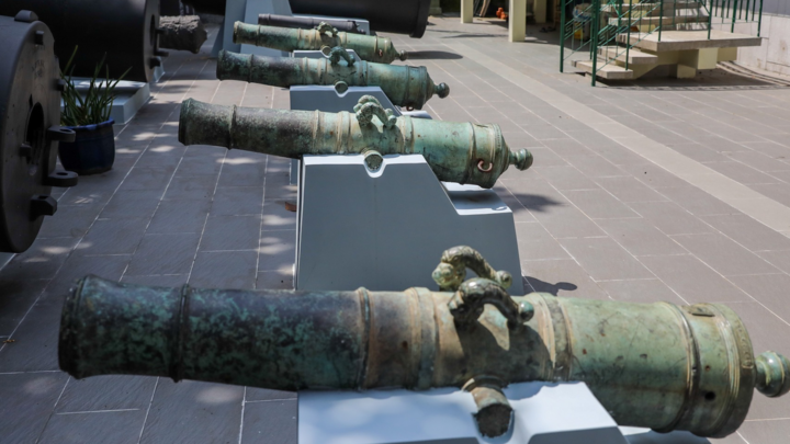 Video: Mãn nhãn bộ sưu tập 16 khẩu súng thần công ở TP.HCM