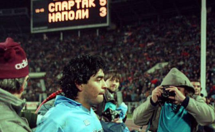 Nhớ mãi lần được trực tiếp xem Maradona thi đấu giữa trời tuyết Matxcơva