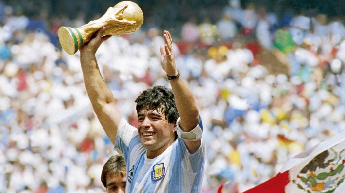 Huyền thoại bóng đá Diego Maradona qua đời, để lại tài sản gì?