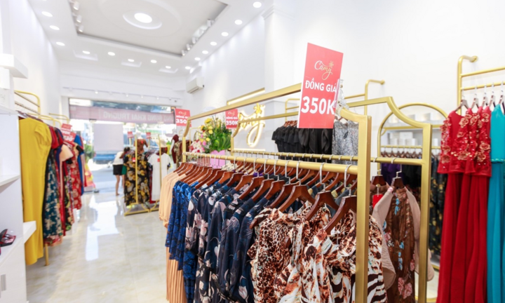 Camy Fashion tung bộ sưu tập thêu kết thủ công cho Tết 2021