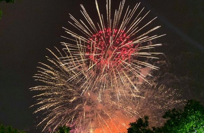 PGS.TS Lê Quý Đức: Cho bắn pháo hoa là 'nhượng bộ' vì văn hóa truyền thống