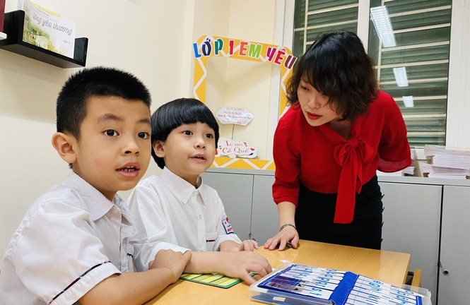 Giáo viên tham gia góp ý sách giáo khoa lớp 2, lớp 6 trước khi phát hành