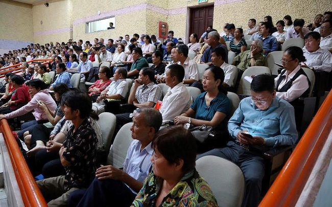 Cử tri TP.HCM đề nghị xử nghiêm tiếp viên Vietnam Airlines để lây nhiễm COVID-19