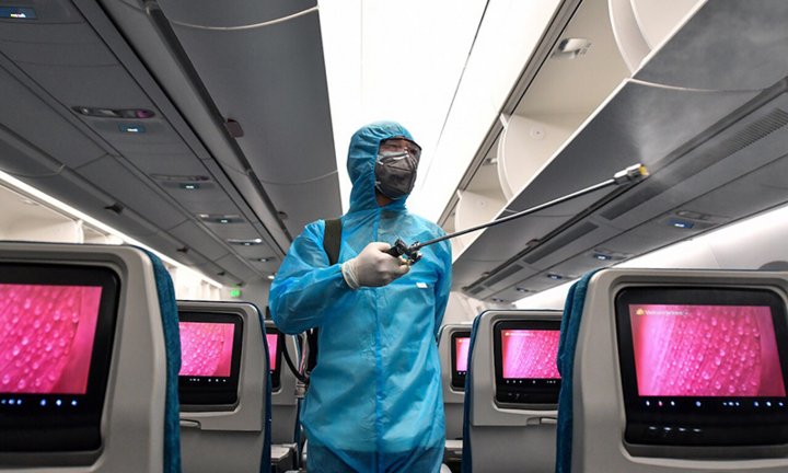 Vi phạm quy định cách ly, nam tiếp viên Vietnam Airlines đối diện án 12 năm tù