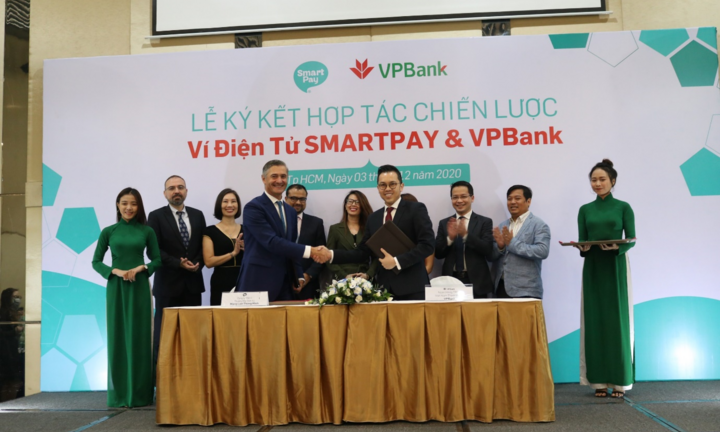 Smart Pay 'bắt tay' VPBank phát triển tính năng QR Pay
