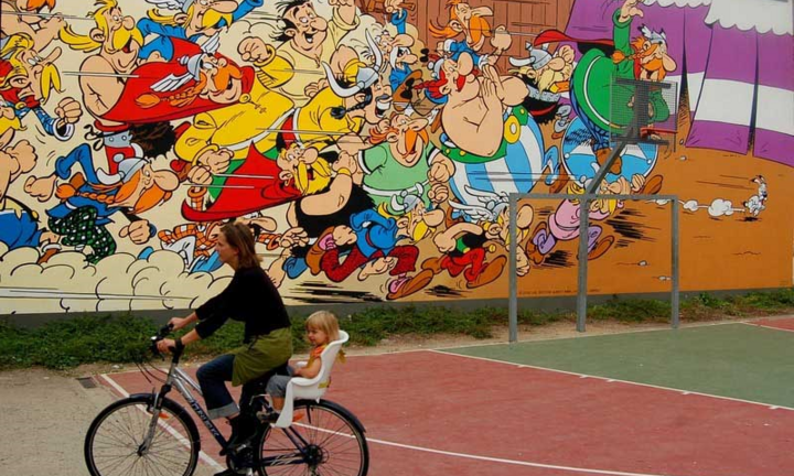 Video: Độc đáo con đường truyện tranh ở Bỉ