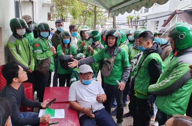 Grab chưa làm rõ vì sao tăng giá, mức chiết khấu đối với các tài xế