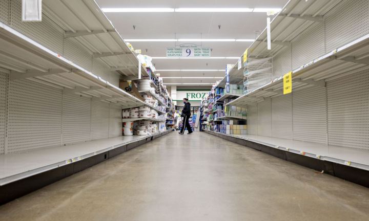 Ảnh: Kinh tế thế giới 2020 'rung lắc' dữ dội giữa COVID-19