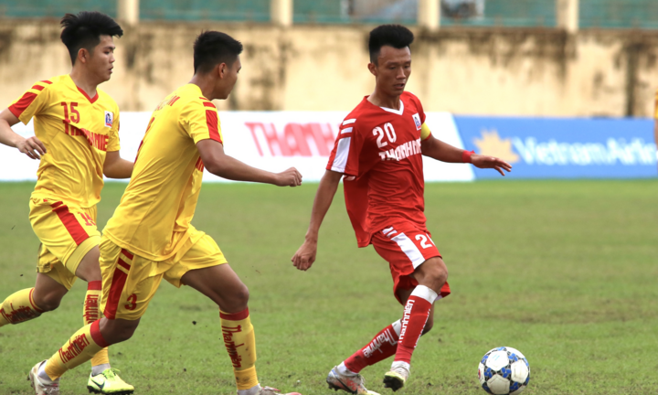 Tuyển thủ U22 Việt Nam gây thất vọng, HLV Nam Định nói gì?