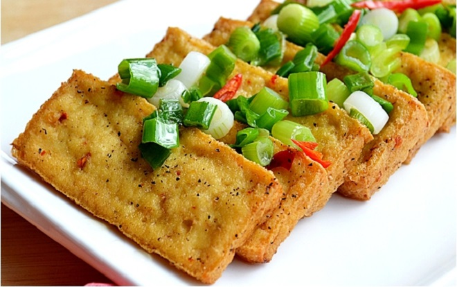 Món ngon dễ làm: Đậu phụ tẩm mỡ hành đúng chuẩn ngon, bổ, rẻ