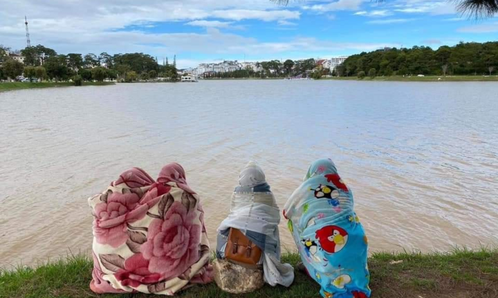 Các 'thánh hài' chọc cười dân mạng bằng loạt ảnh vui về trời rét