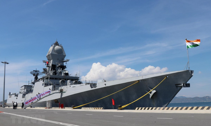 Tàu Hải quân Ấn Độ Ins Kiltan thăm Việt Nam