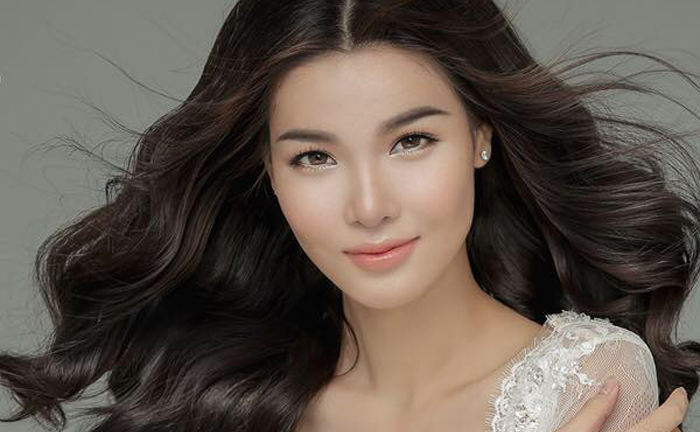 Ngắm nhan sắc đắm say lòng người của vợ Mạc Hồng Quân