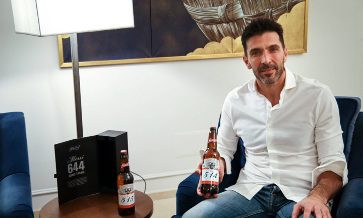 Messi phá siêu kỷ lục, Buffon, Casillas được tặng bia