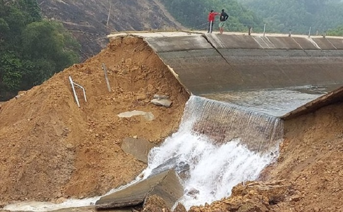 Tuyến kênh hơn 4.300 tỉ đồng ở Thanh Hóa đứt gãy 50m giữa mùa khô