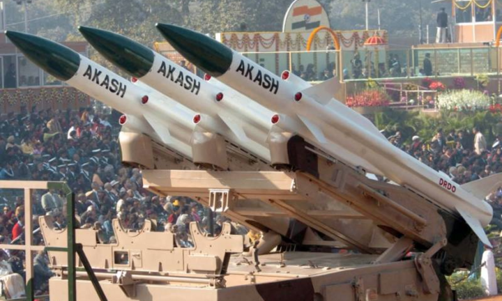 Ấn Độ bán tên lửa cải tiến từ hệ thống 'ba ngón tay Thần chết' cho Đông Nam Á