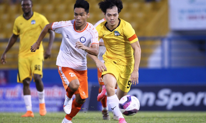 Văn Toàn là mũi tiên phong của Kiatisak ở HAGL