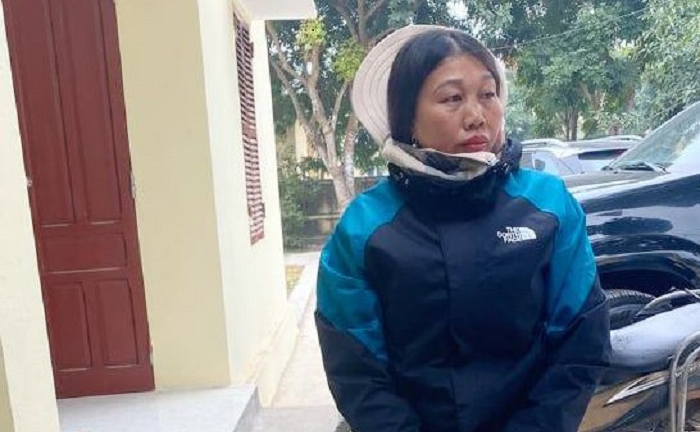 Bắt giữ người phụ nữ dùng xe máy vận chuyển 100 thỏi thuốc nổ đi tiêu thụ