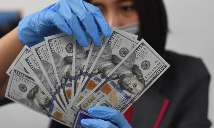 Tỷ giá USD hôm nay 6/1: USD tiếp tục giảm sâu