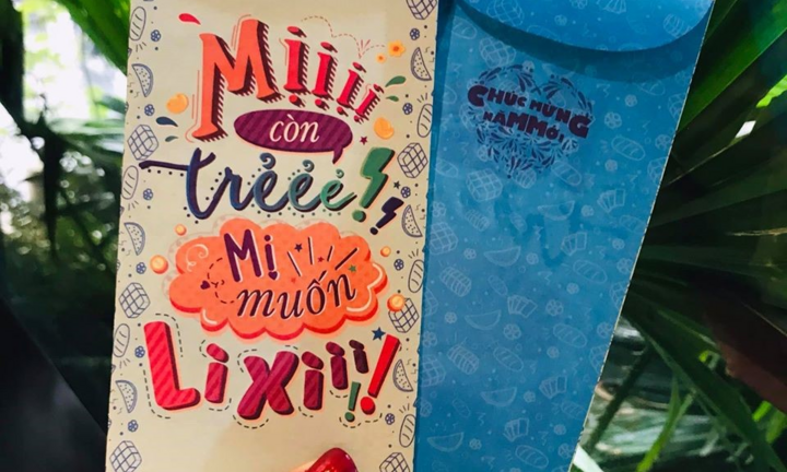 Quà Tết của giới trẻ đang trở về với 'bó rau, chai nước', vì sao?