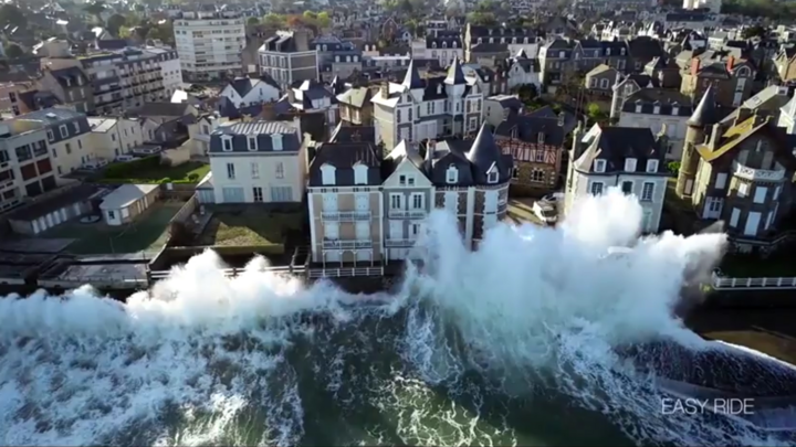 Video: Nơi có sóng thủy triều cao nhất châu Âu