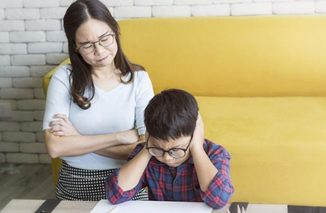 Sự kỳ vọng của cha mẹ khiến đứa trẻ trở thành kẻ thất bại