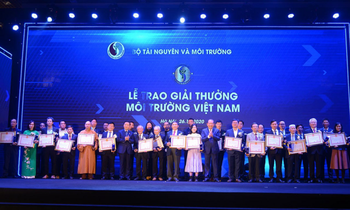 Vinh danh 34 tổ chức, cá nhân có thành tích xuất sắc trong bảo vệ môi trường