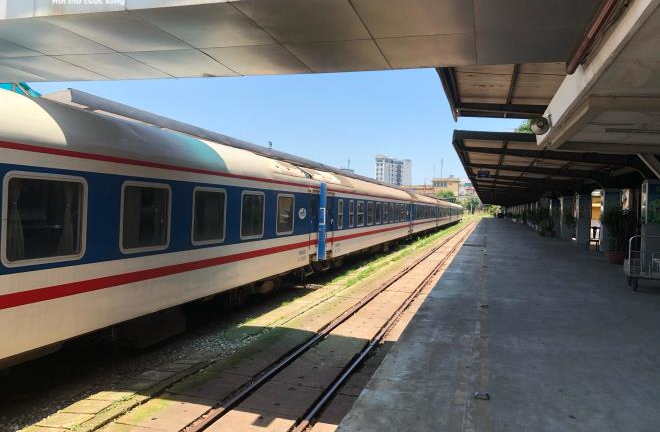 Phó Thủ tướng yêu cầu tái cơ cấu đường sắt