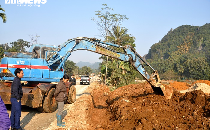 Sửa đường khiến 24 ha đất nông nghiệp Thanh Hóa thiếu nước: Ai chịu trách nhiệm?