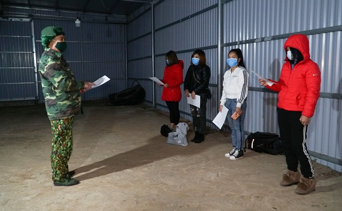 Bắt giữ 4 phụ nữ nhập cảnh trái phép qua sông biên giới ở Quảng Ninh