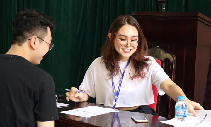 Ảnh: Nữ sinh Đại học Công đoàn vừa xinh đẹp vừa tài năng