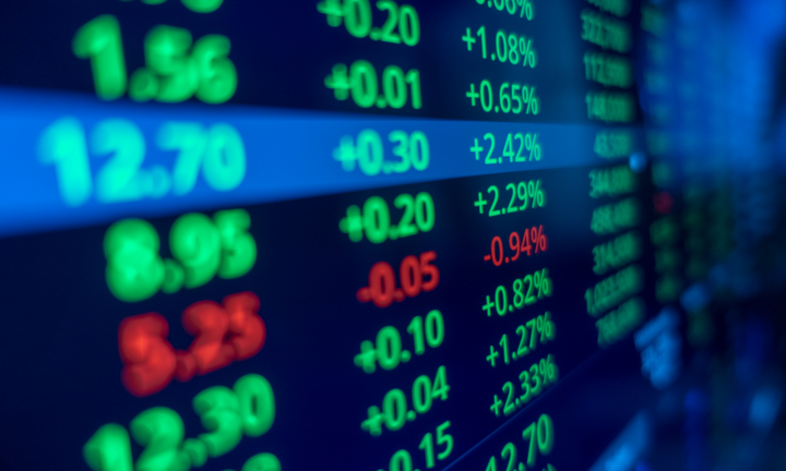 Nhà đầu tư mạnh tay xuống tiền, VN-Index tăng gần 30 điểm