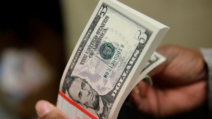 Tỷ giá USD hôm nay 21/1: Ông Trump rời Nhà Trắng, USD giảm nhẹ