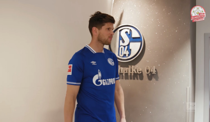 Klaas-Jan Huntelaar trở lại Schalke 04: Phiên bản Ibrahimovic ở Bundesliga