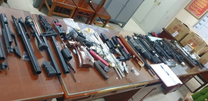 Bắt ổ nhóm sản xuất súng, thu giữ 10.000 viên đạn