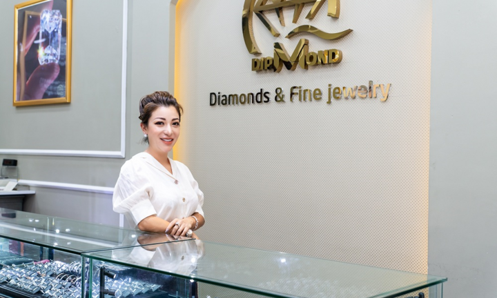Ấn tượng với ‘thiên đường’ trang sức QM Kim Cương