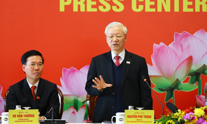 Tổng Bí thư: Có người hối lộ mang vali tiền đến biếu xén nhưng bị lập biên bản