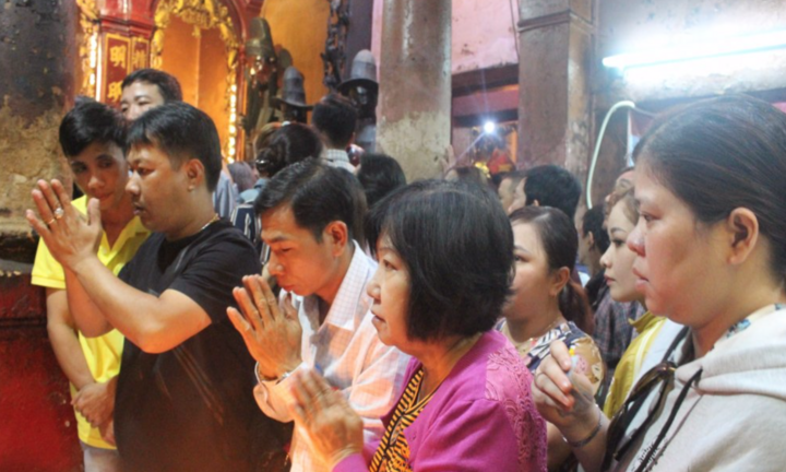 Vì sao chùa Ngọc Hoàng được nhiều người chọn làm nơi cầu con cái đầu năm?
