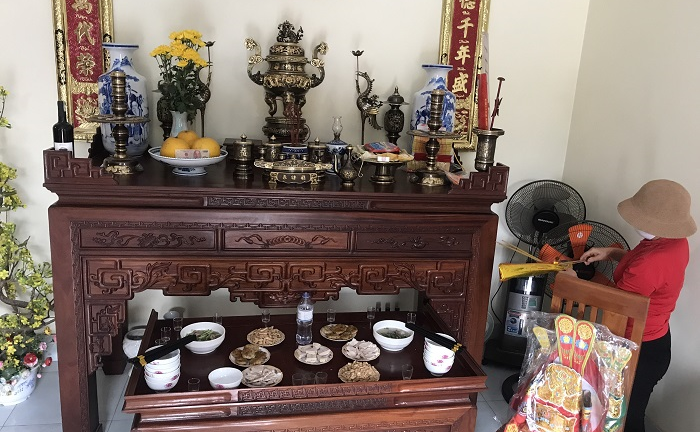 Mâm cơm đặc biệt cúng Táo quân trong tâm dịch Chí Linh