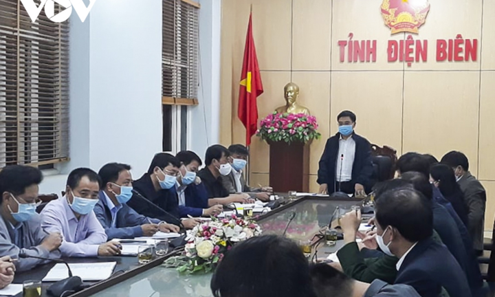 Phát hiện 3 ca dương tính lần 1 với SARS-CoV-2, Điện Biên họp khẩn