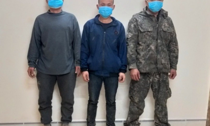 3 phu vàng nhập cảnh trái phép từ Lào vào Việt Nam