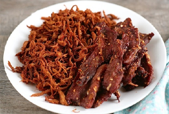Món ngon ngày Tết: Cách làm bò khô cay thơm, nhâm nhi đón Tết