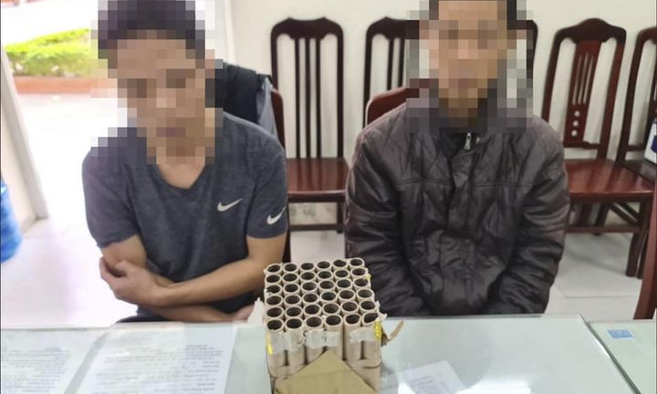 Đốt pháo hoa nổ, 2 anh em ở Hà Nội bị phạt 3,5 triệu đồng