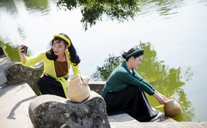 Đóng chung MV với ca sĩ Đinh Hiền Anh, NSND Công Lý nói gì?