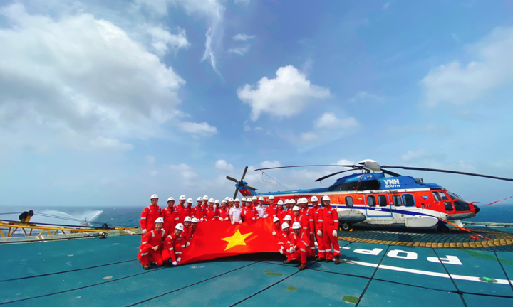 Mùa Xuân từ những giếng dầu: Hành trình xúc cảm của người dầu khí