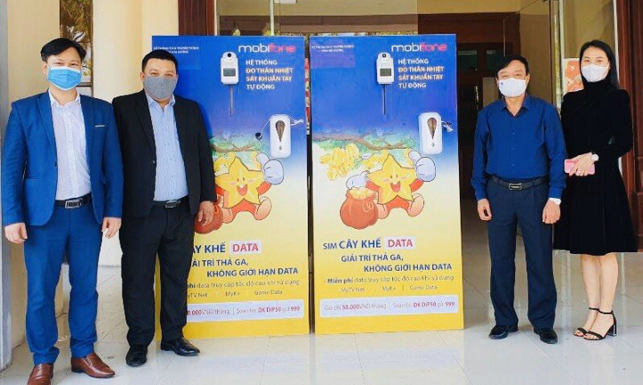 MobiFone chung tay cùng bạn vượt qua mùa dịch, đón Tết an yên